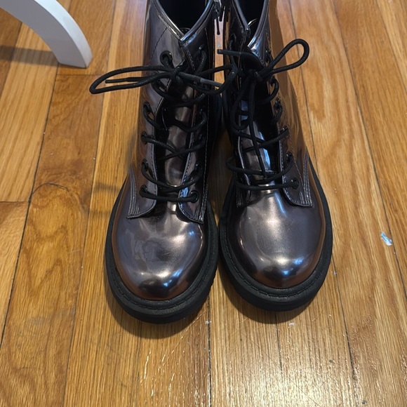 Primark Purple Metallic Grunge Festival Goth 90s Lace Up Combat Rain Boots - Picture 2 of 6